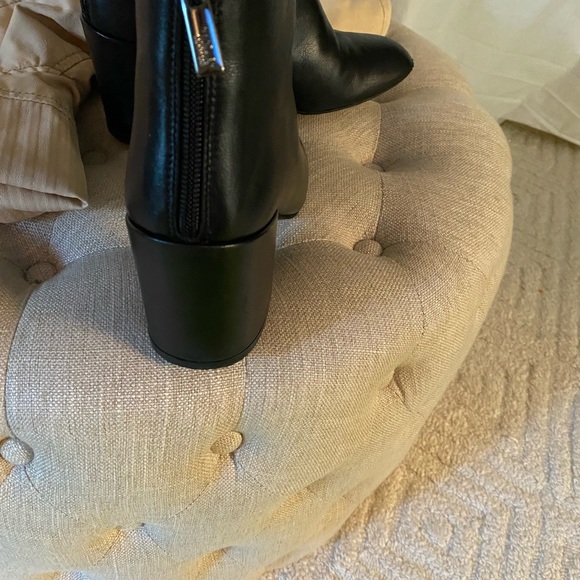 Stuart Weitzman black leather ankle boots. Great condition. 3 inch heels - Picture 3 of 4